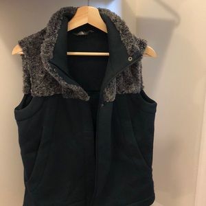 North Face women’s vest Medium